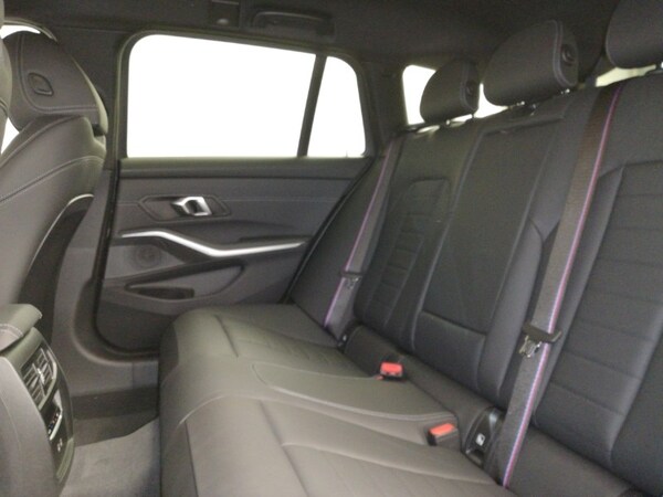 Used BMW 3 Series 2024 for sale - 76331323: Photo 6