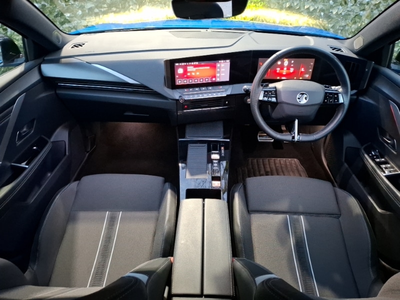 Used Vauxhall Astra 2024 for sale - 76921134: Photo 2