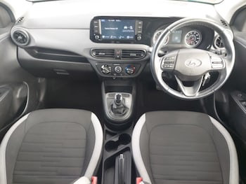 Used Hyundai i10 2022 for sale - 79557401: Photo