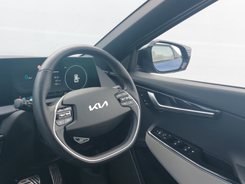Used Kia EV6 2023 for sale - 76103032: Photo 10