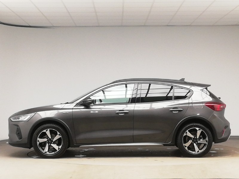 Used Ford Focus 2023 for sale - 77912402: Photo 4