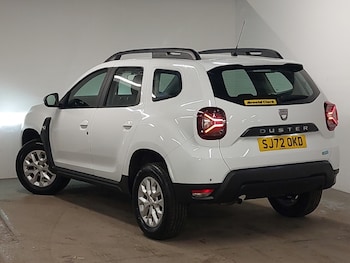 Used Dacia Duster 2023 for sale - 77985732: Photo