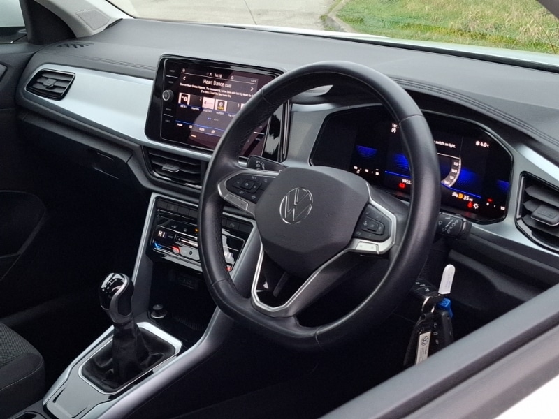 Used Volkswagen T-Roc 2023 for sale - 77423848: Photo 12