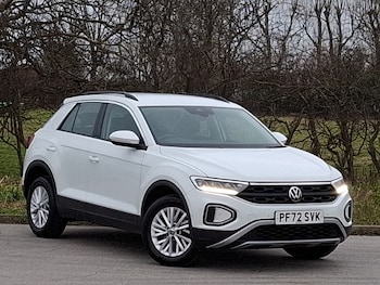 Used Volkswagen T-Roc 2023 for sale - 77423848: Photo