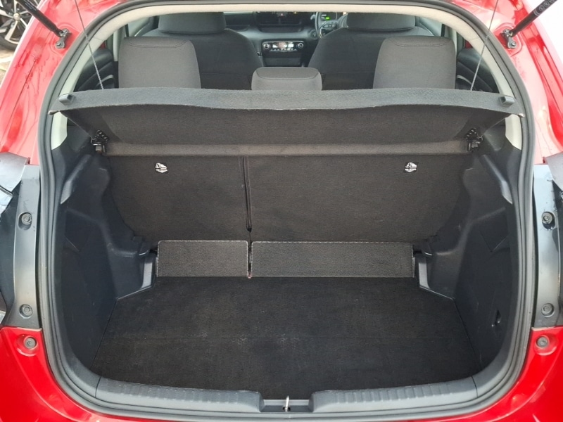 Used Mazda Mazda2 HYBRID 2024 for sale - 76967480: Photo 8