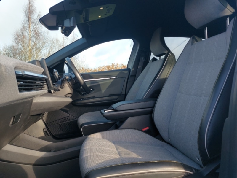 Used Renault Megane E Tech 2024 for sale - 78152107: Photo 5