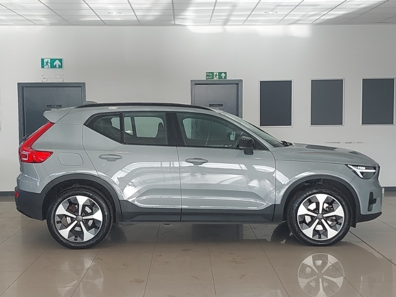 Used Volvo XC40 2024 for sale - 77127263: Photo 2