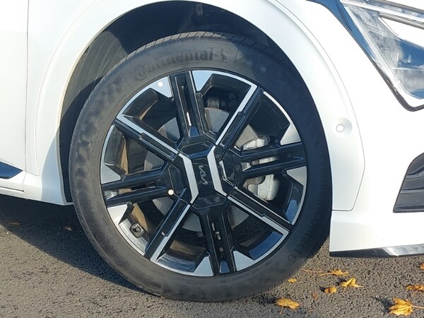 Used Kia EV6 2024 for sale - 76325308: Photo 9
