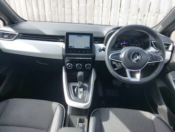 Used Renault Clio 2023 for sale - 78877660: Photo