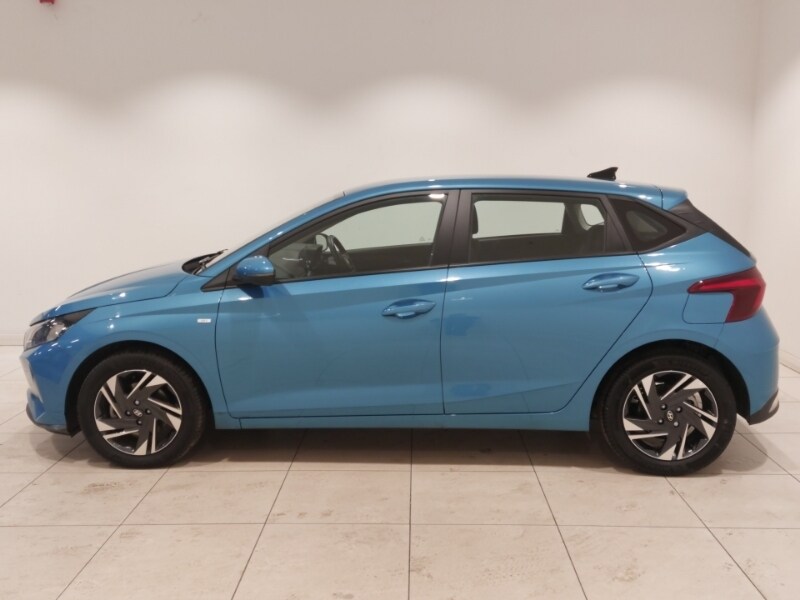 Used Hyundai i20 2023 for sale - 77948695: Photo 4