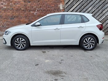 Used Volkswagen Polo 2023 for sale - 77252897: Photo