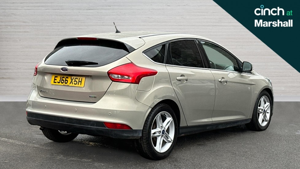 Used Ford Focus 2016 for sale - 76168831: Photo 3