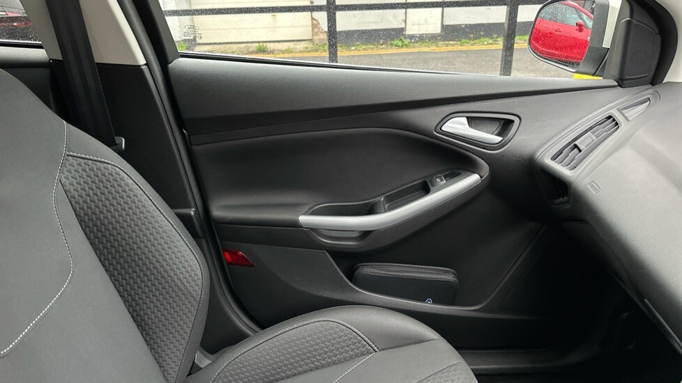 Used Ford Focus 2016 for sale - 76168831: Photo 35