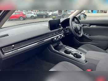 Used Honda Civic 2024 for sale - 76062073: Photo 2