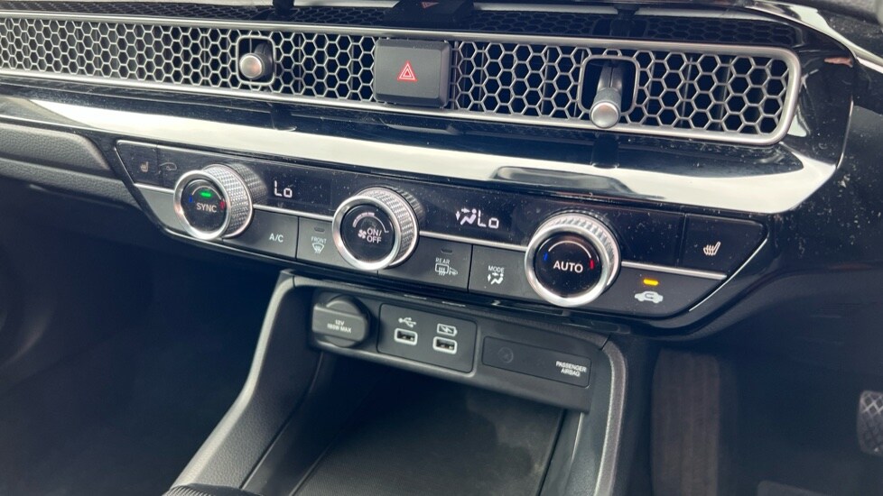 Used Honda Civic 2024 for sale - 76062073: Photo 30