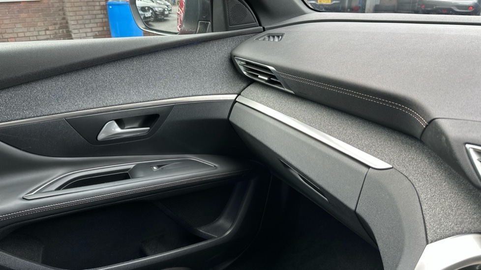 Used Peugeot 3008 2017 for sale - 75921920: Photo 23
