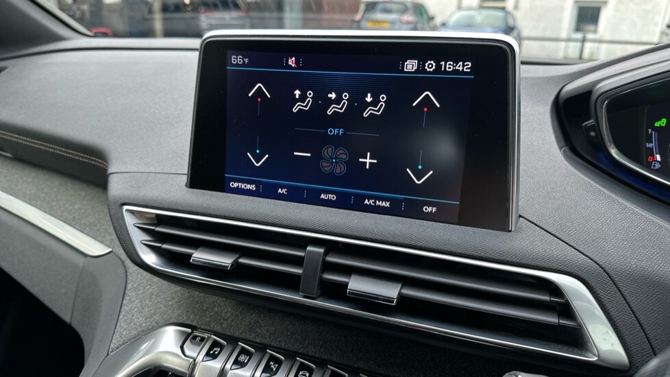 Used Peugeot 3008 2017 for sale - 75921920: Photo 31