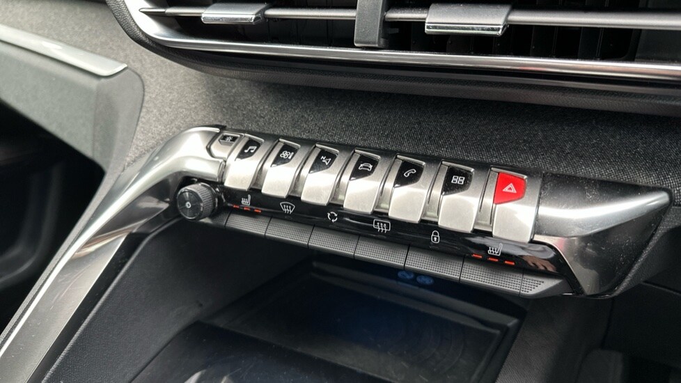 Used Peugeot 3008 2017 for sale - 75921920: Photo 32