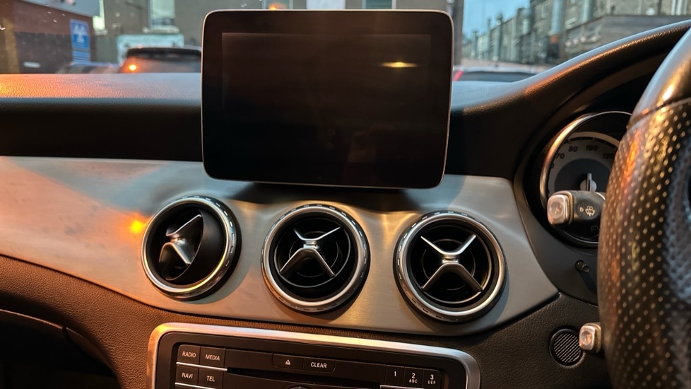 Used Mercedes-Benz GLA 2016 for sale - 76873619: Photo 12