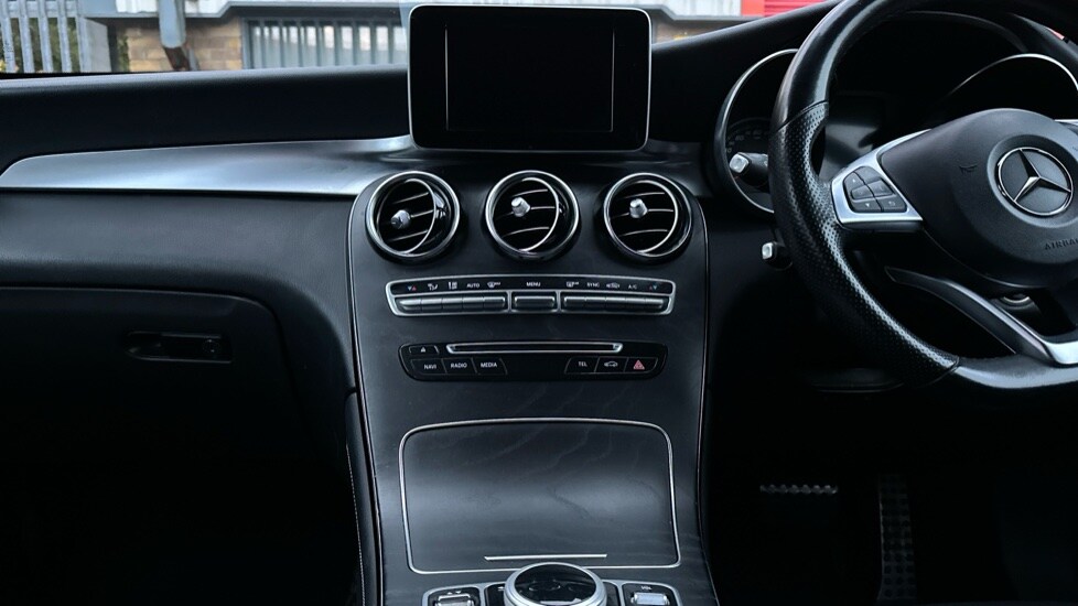 Used Mercedes-Benz GLC 2018 for sale - 76552529: Photo 12