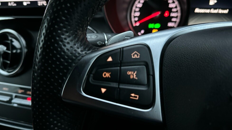 Used Mercedes-Benz GLC 2018 for sale - 76552529: Photo 23