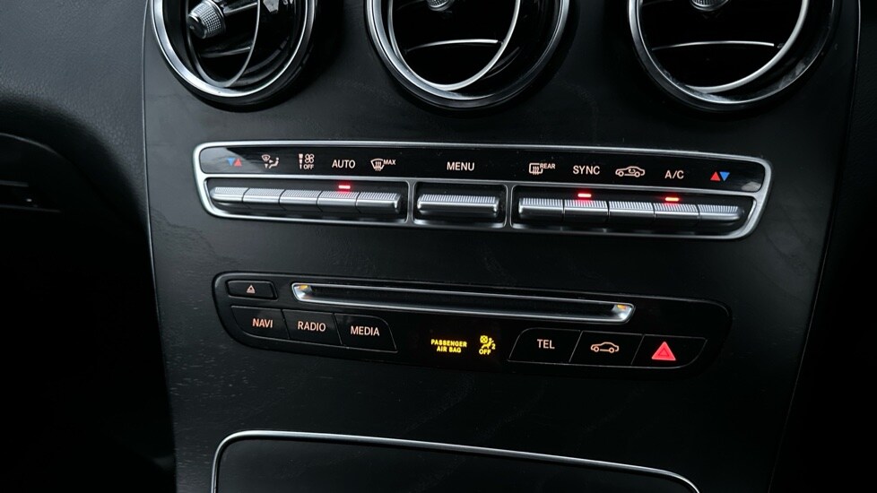 Used Mercedes-Benz GLC 2018 for sale - 76552529: Photo 29