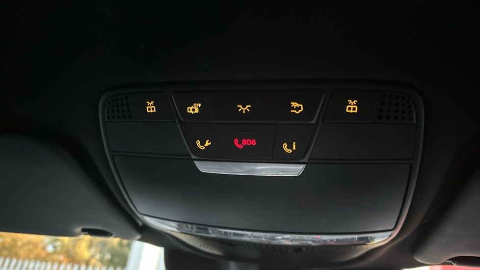 Used Mercedes-Benz GLC 2018 for sale - 76552529: Photo 31