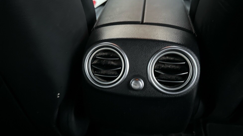 Used Mercedes-Benz GLC 2018 for sale - 76552529: Photo 32