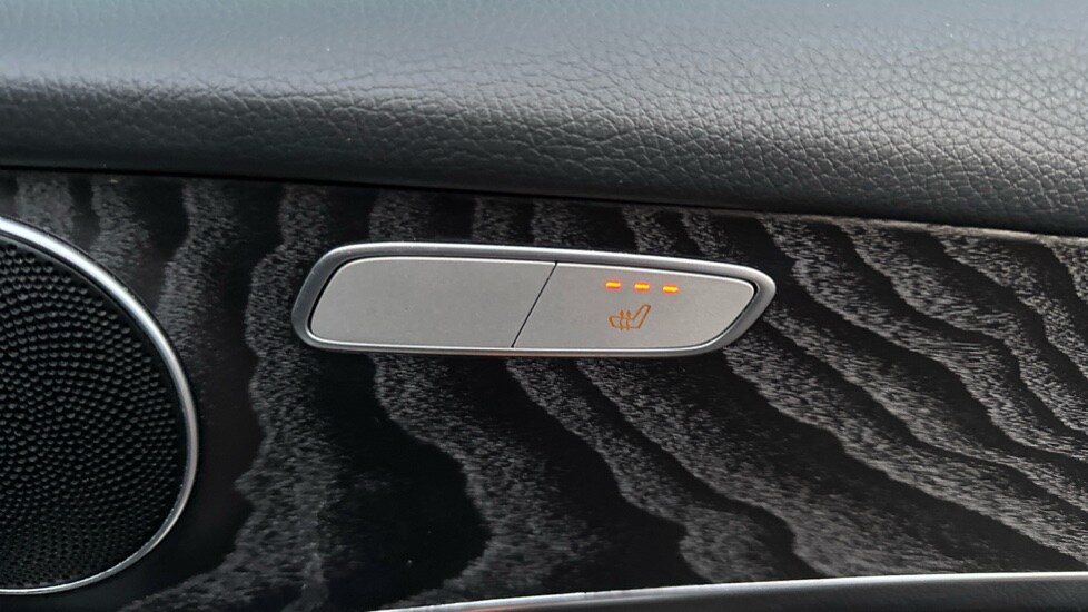 Used Mercedes-Benz GLC 2018 for sale - 76552529: Photo 33