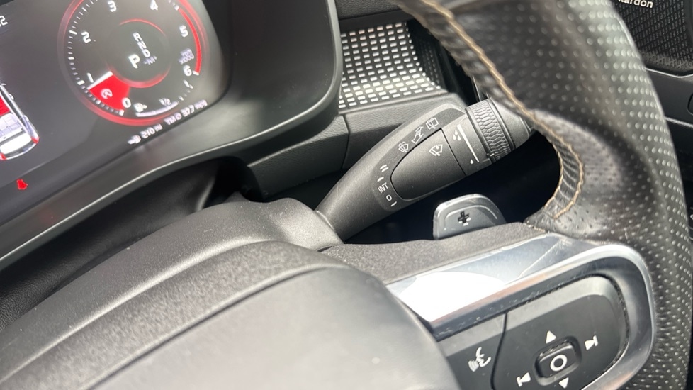 Used Volvo XC40 2018 for sale - 76841996: Photo 26