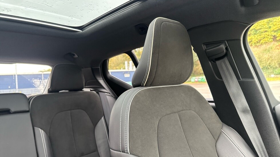 Used Volvo XC40 2018 for sale - 76841996: Photo 33