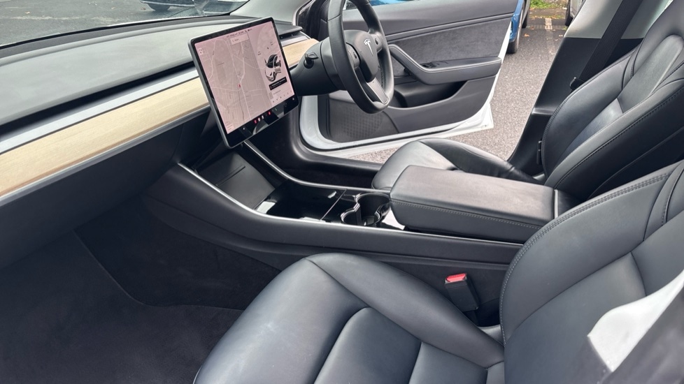 Used Tesla Model 3 2019 for sale - 76297427: Photo 10