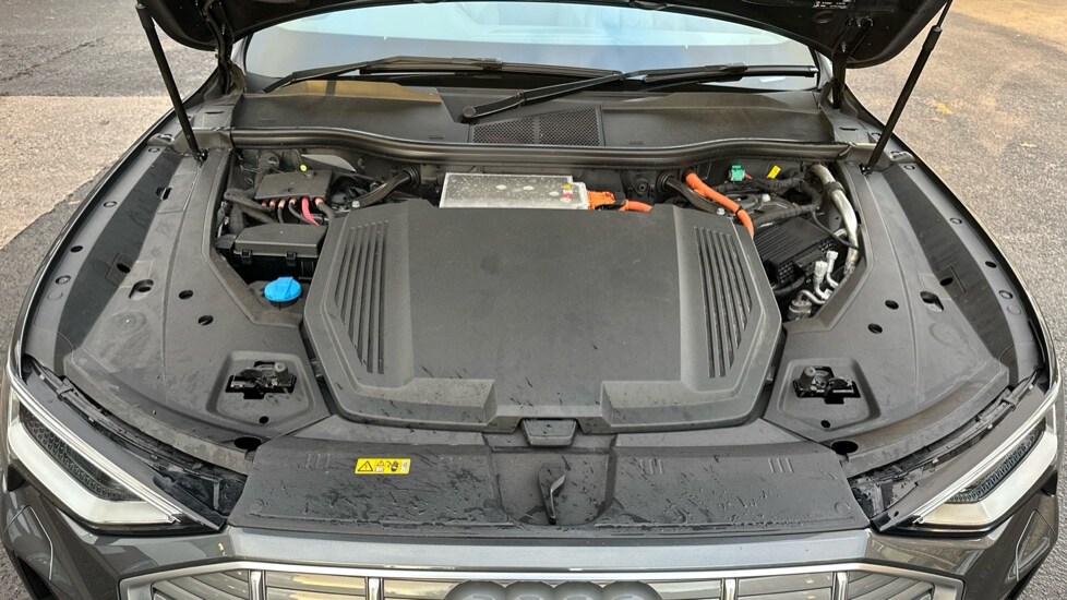 Used Audi e-tron 2021 for sale - 76415230: Photo 16