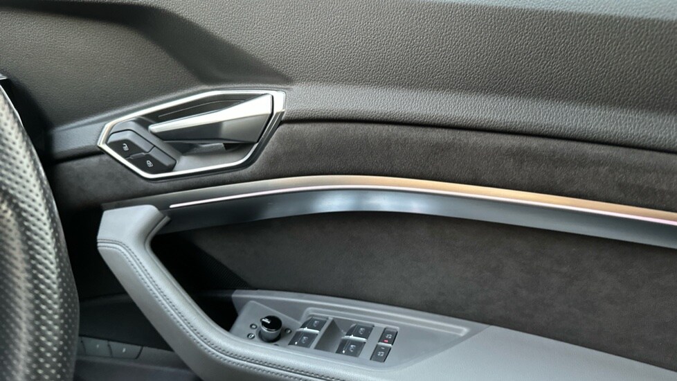 Used Audi e-tron 2021 for sale - 76415230: Photo 31