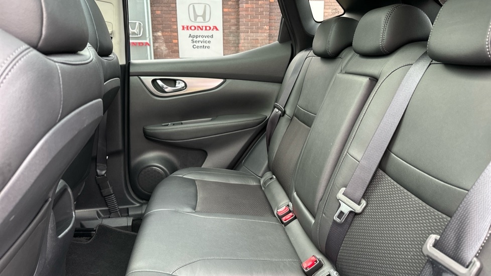 Used Nissan Qashqai 2018 for sale - 76593624: Photo 14