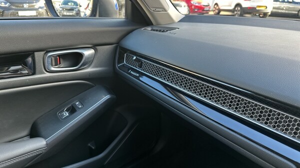Used Honda Civic 2023 for sale - 76067082: Photo 29