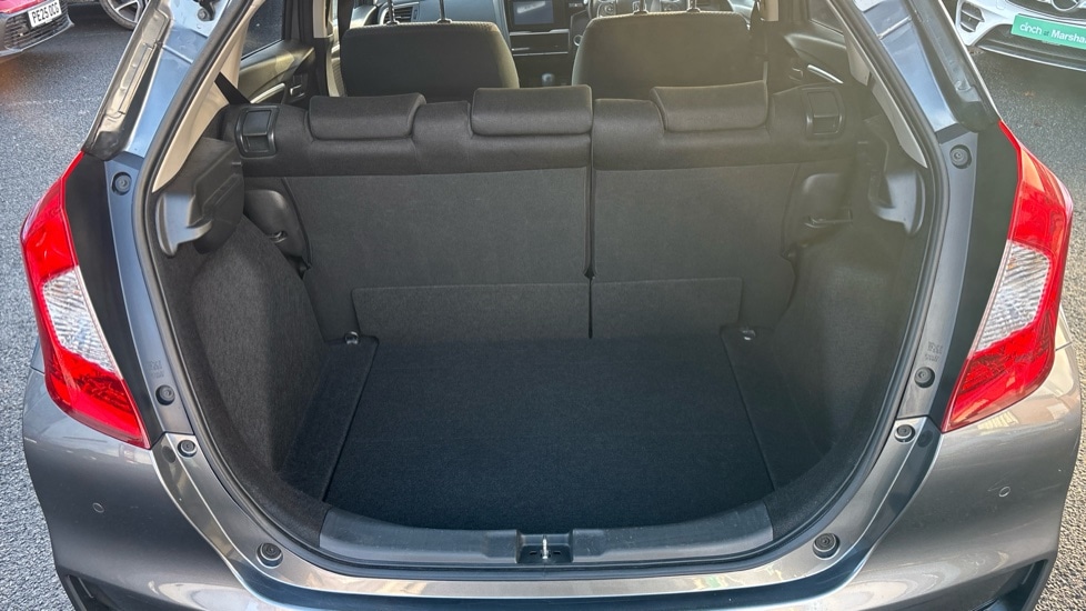 Used Honda Jazz 2018 for sale - 76493928: Photo 15