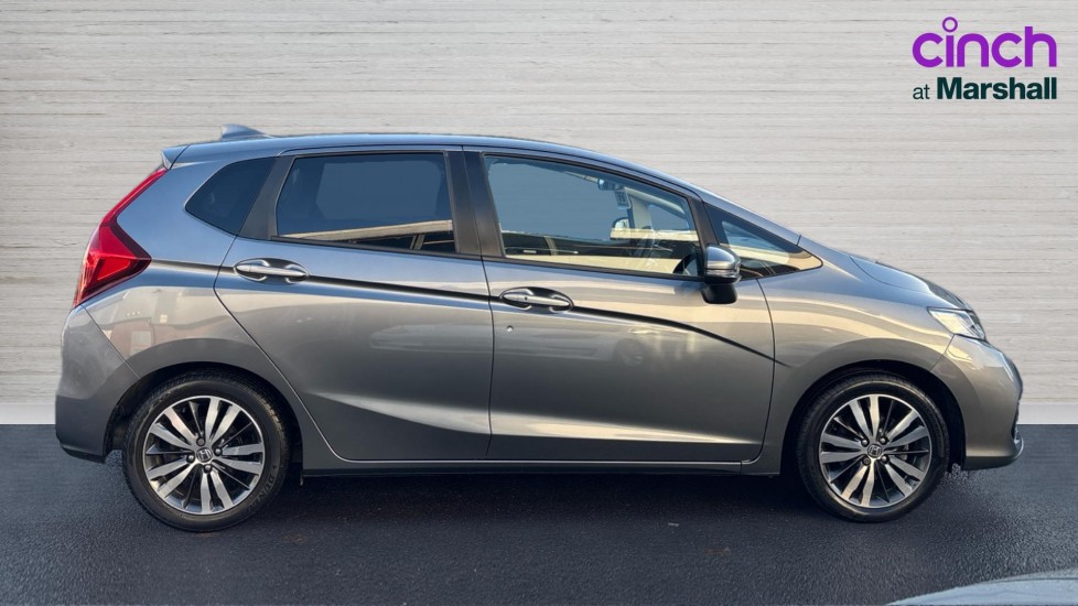 Used Honda Jazz 2018 for sale - 76493928: Photo 2