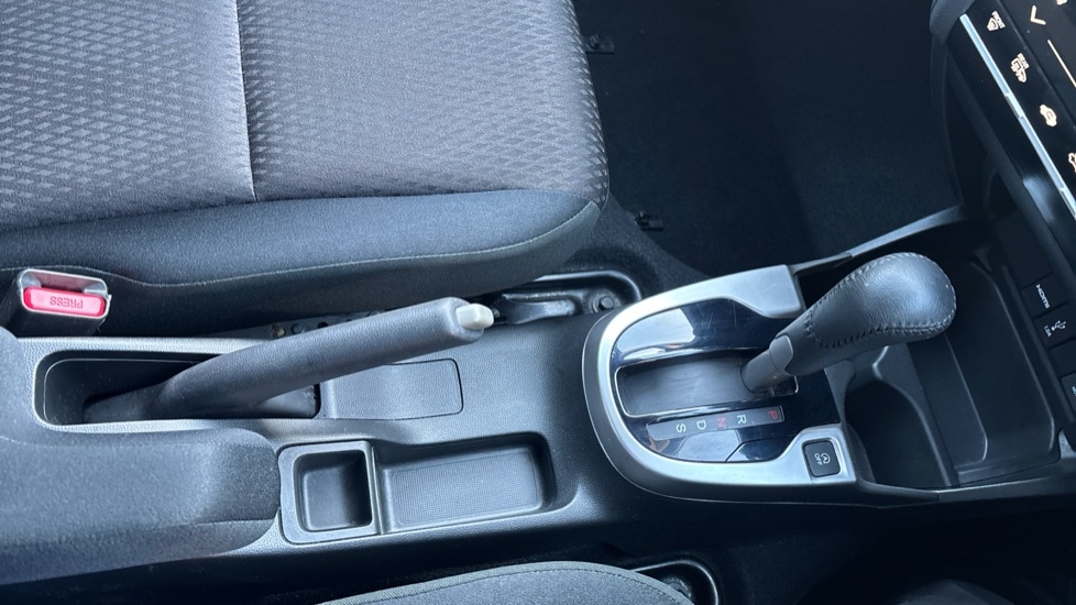 Used Honda Jazz 2018 for sale - 76493928: Photo 28