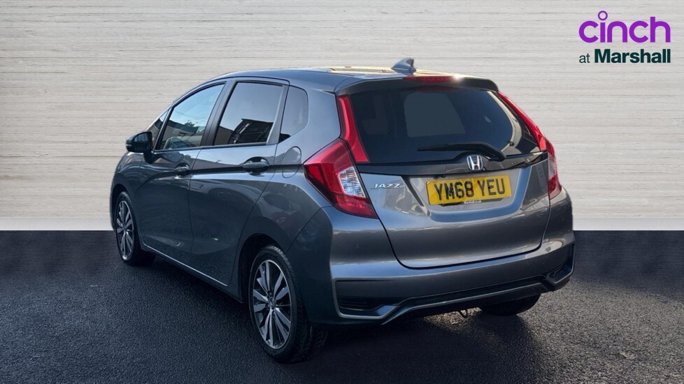 Used Honda Jazz 2018 for sale - 76493928: Photo 5