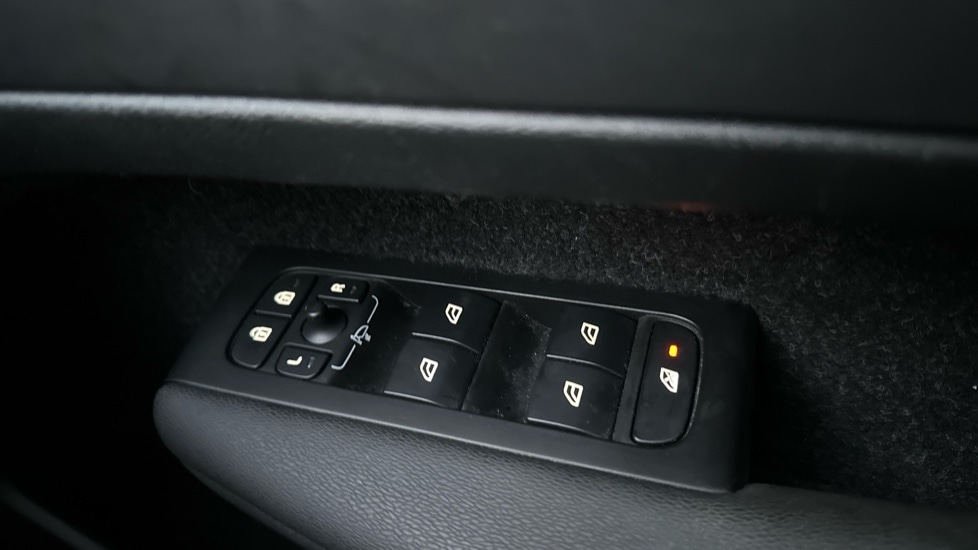 Used Volvo XC40 2020 for sale - 77010500: Photo 28