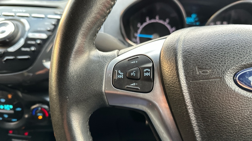 Used Ford Ecosport 2017 for sale - 76717345: Photo 22