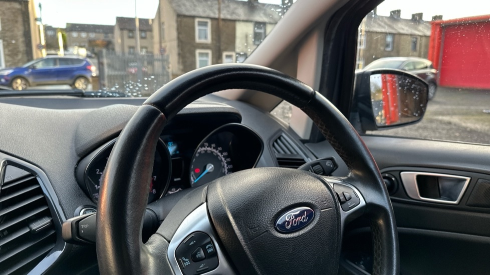 Used Ford Ecosport 2017 for sale - 76717345: Photo 23
