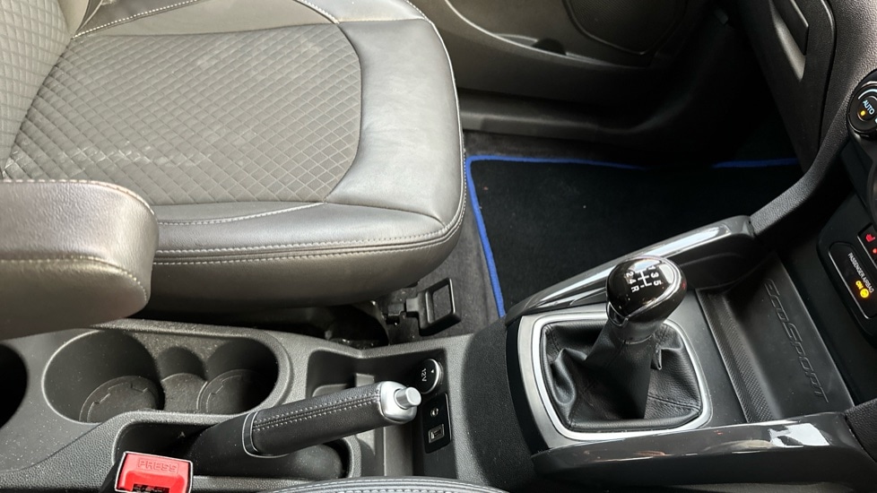 Used Ford Ecosport 2017 for sale - 76717345: Photo 26