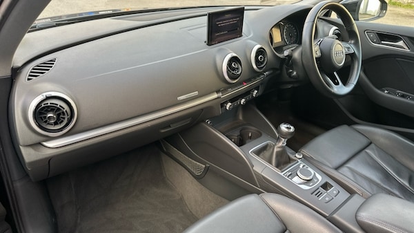 Used Audi A3 2018 for sale - 76265601: Photo 10