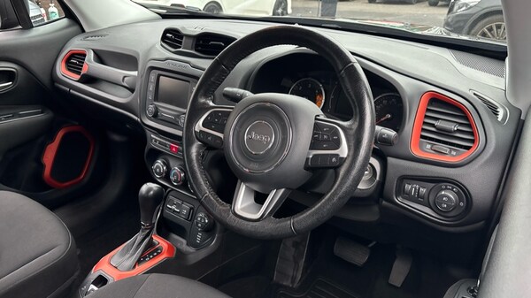 Used Jeep Renegade 2017 for sale - 76289790: Photo 9