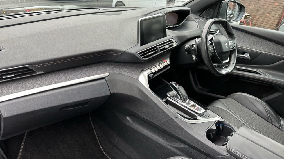 Used Peugeot 3008 2017 for sale - 76393616: Photo 10