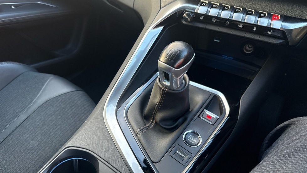 Used Peugeot 3008 2020 for sale - 76907913: Photo 26