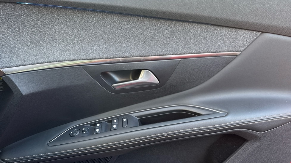 Used Peugeot 3008 2020 for sale - 76907913: Photo 27