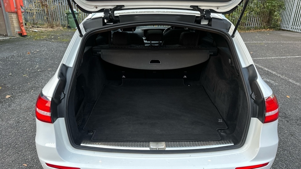 Used Mercedes-Benz E Class 2018 for sale - 76254959: Photo 15